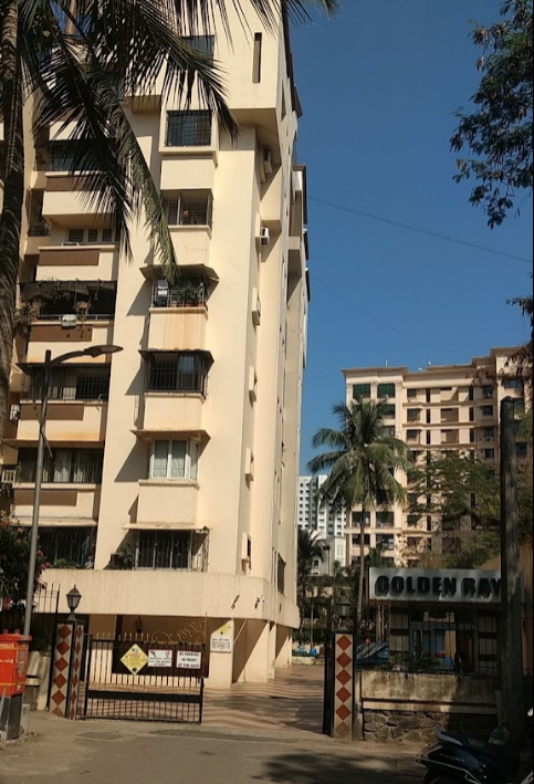 Golden Rays Apartment