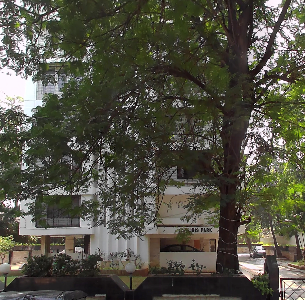 Iris Park