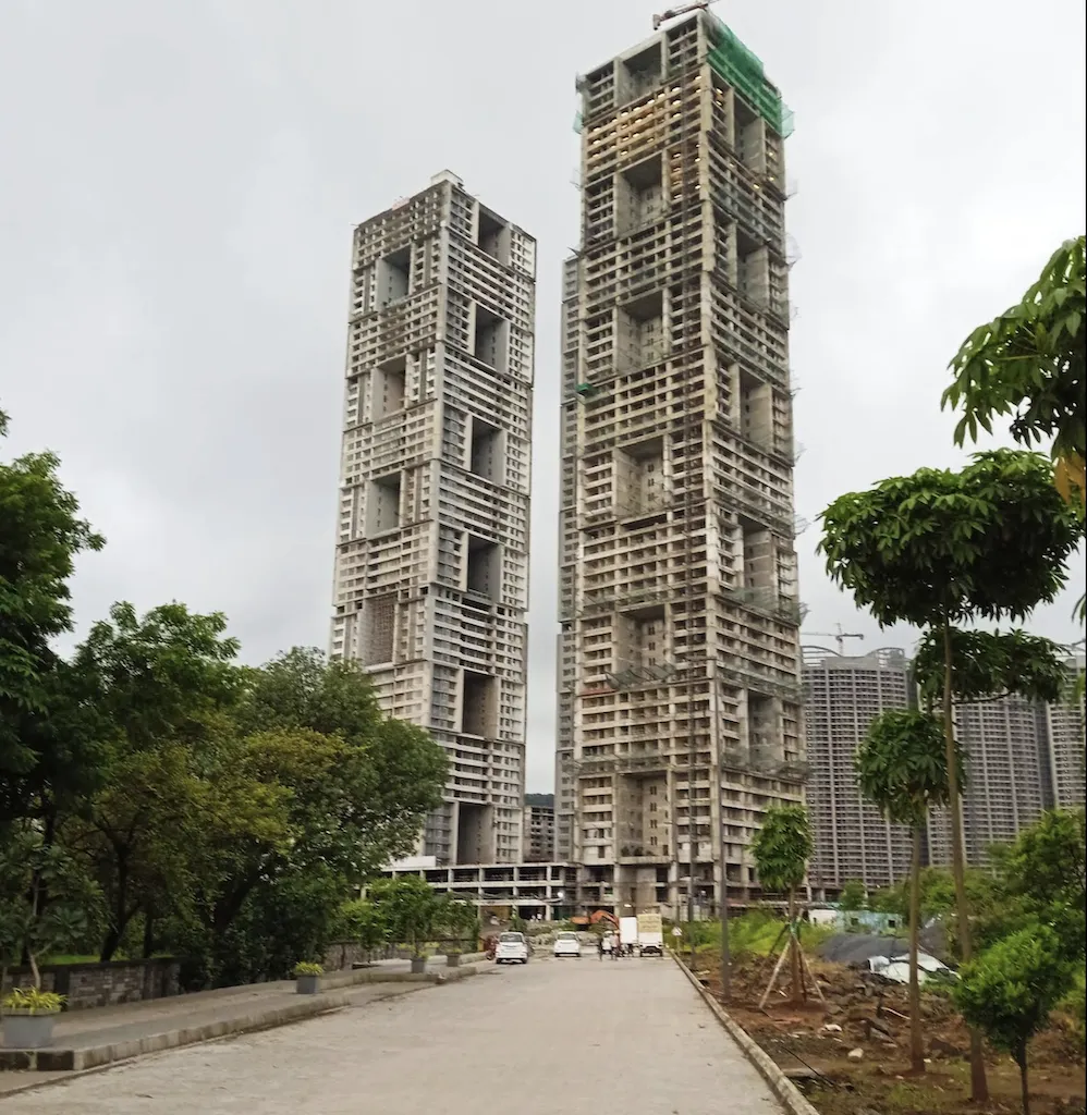 Adhiraj The Capital Tower