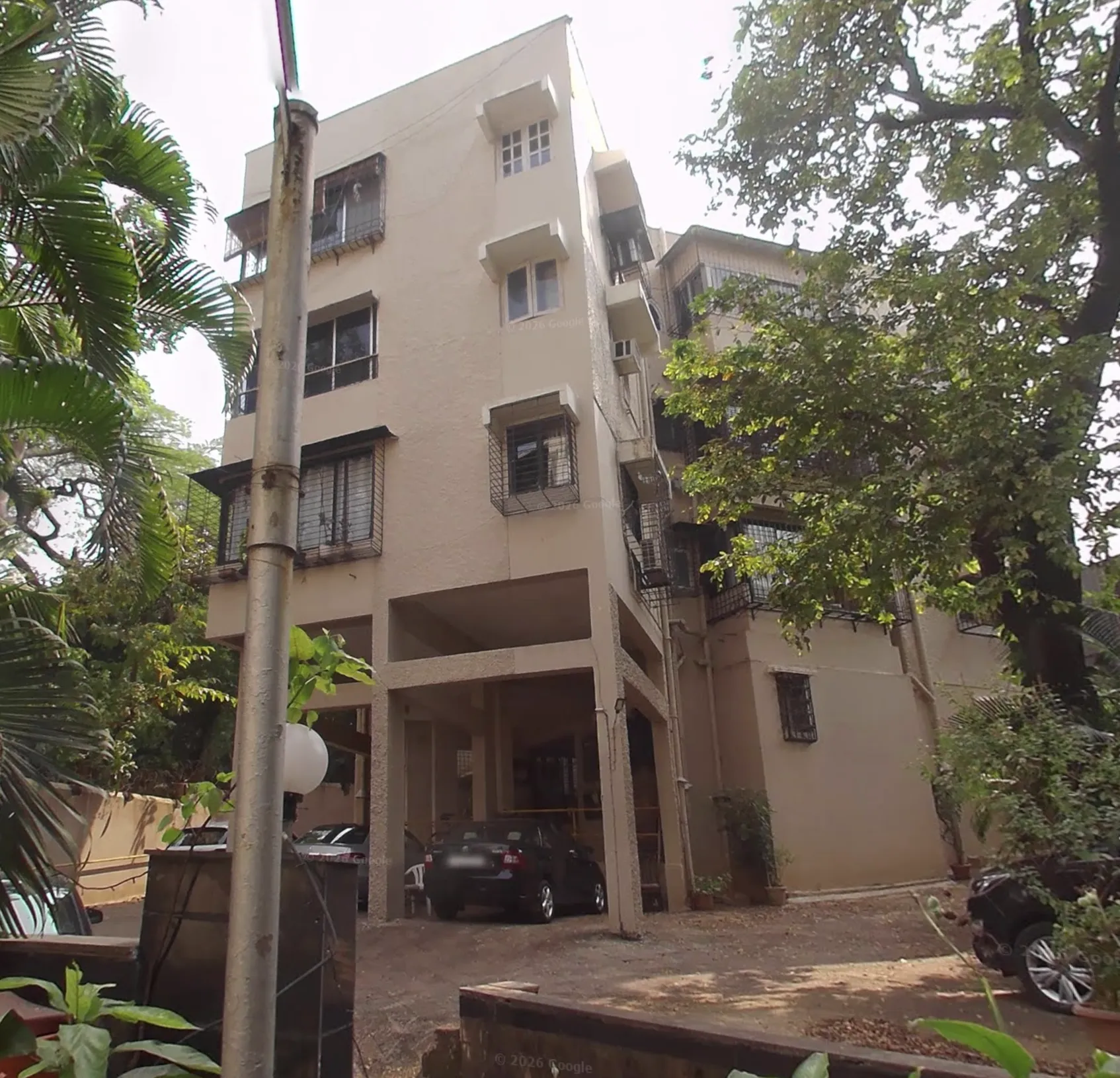 Mount Pali Apartments